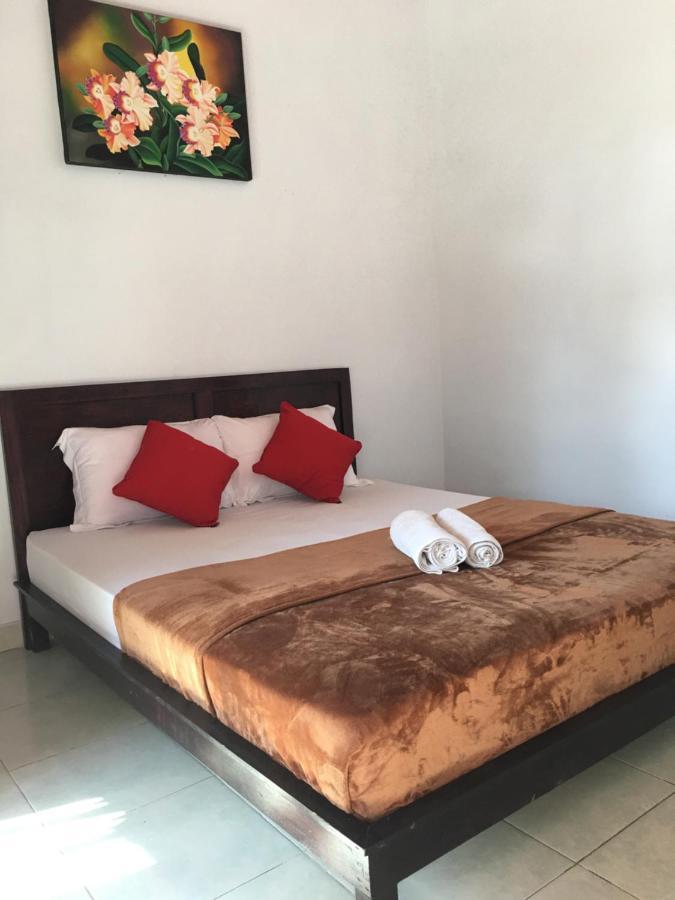 Wahyu Homestay 1 Nusa Lembongan  Exterior photo